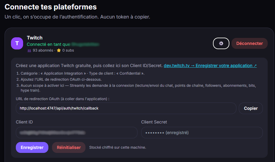 Une carte plateforme dépliée : URL de redirection et secret masqué.